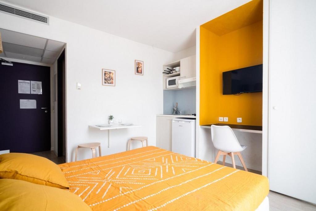 Joli Studio, Clim Proche Gare Et Centre Ville Lourdes Ngoại thất bức ảnh
